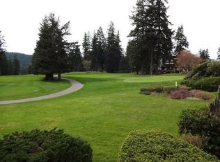 209 Edinburgh Dr, Camano Island, WA 98282