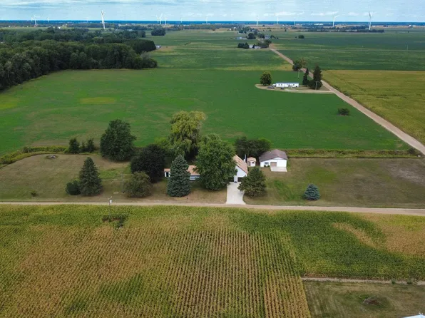 10951 E Remick Rd, Saint Louis, MI 48880