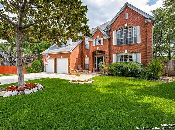 2nd image of 1826 Prides Xing