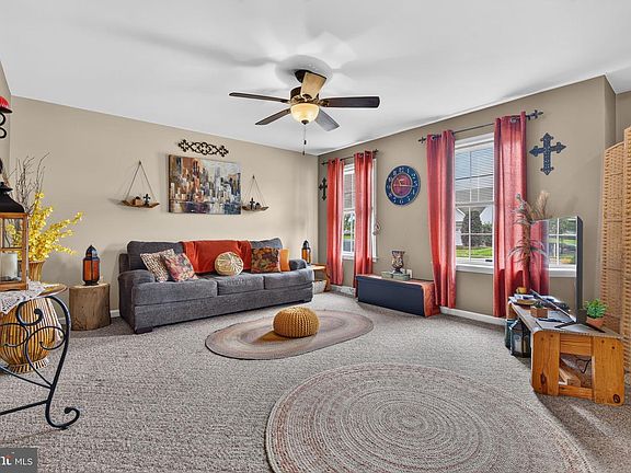 4th image of 53 Perseverance Ln