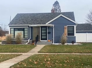 330 Norway St, Norway, MI 49870