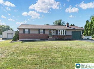 608 Old Topton Rd, Mertztown, PA 19539