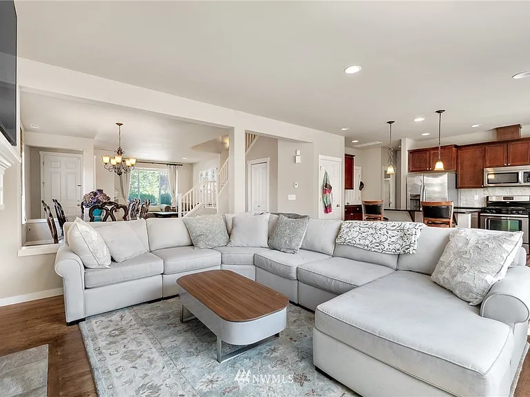 4803 NE 3rd Pl — Photo 12