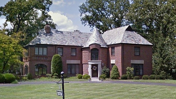 1st image of 27 Fair Oaks Dr