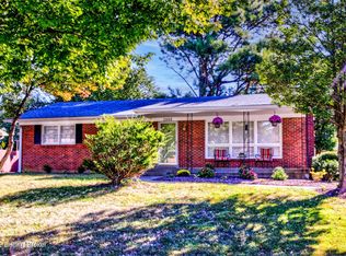 2008 Janlyn Rd, Jeffersontown, KY 40299