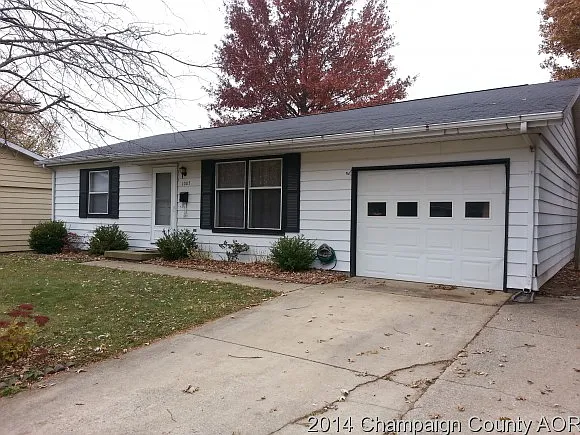 1005 Austin Dr photo 1