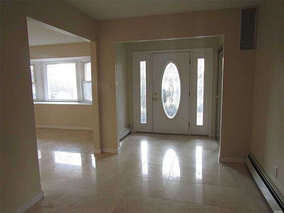 3rd image of 76 Cherrywood Dr