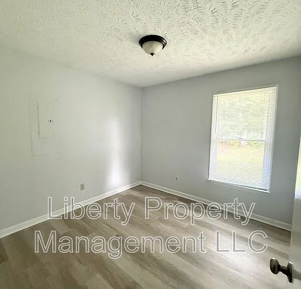1222 Skyline Dr — Photo 12