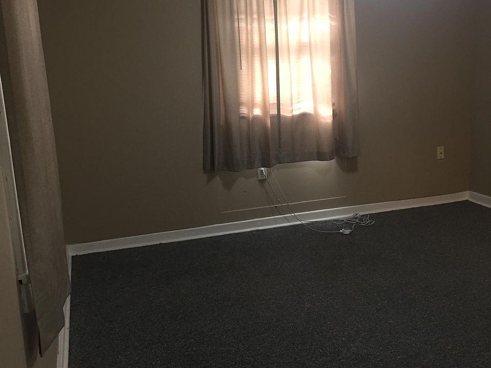 1st image of 423 Marquis Ave