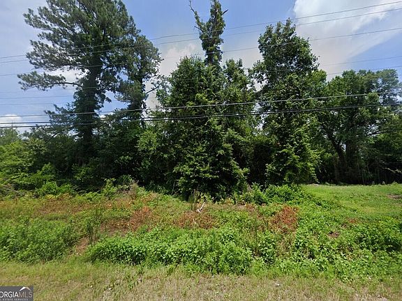 2nd image of 3320 Riggins Mill Rd