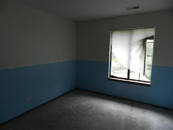 5th image of 9135 Fairmont Ct