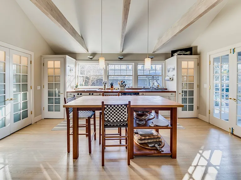 Miller Ln — Photo 11
