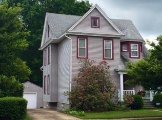 316 E Riddle Ave, Ravenna, OH 44266