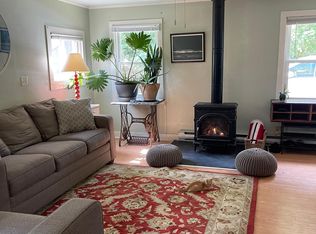 6 Stillwell St, Great Barrington, MA 01230