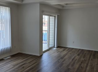 620 SW 155th St APT 1A, Seattle, WA 98166