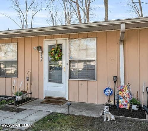 1st image of 139B Farrington Court
