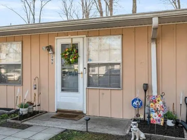 139B Farrington Court, Lakewood, NJ 08701