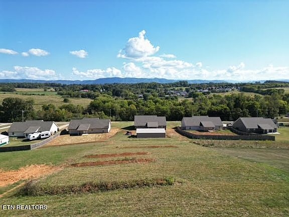 2nd image of 5736 Mountain Vista Ln