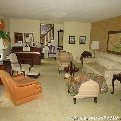 3rd image of 126 Lakeview Court