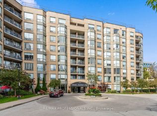 2511 Lakeshore Rd W #311, Oakville, ON L6L6L9