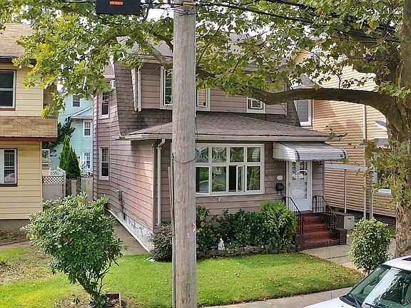 3rd image of 556 Bement Ave