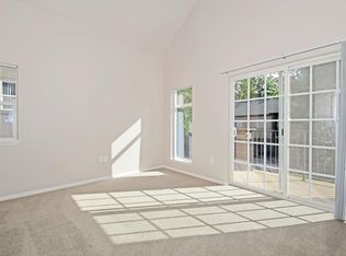 8229 SE Aspen Summit Dr UNIT 34, Portland, OR 97266
