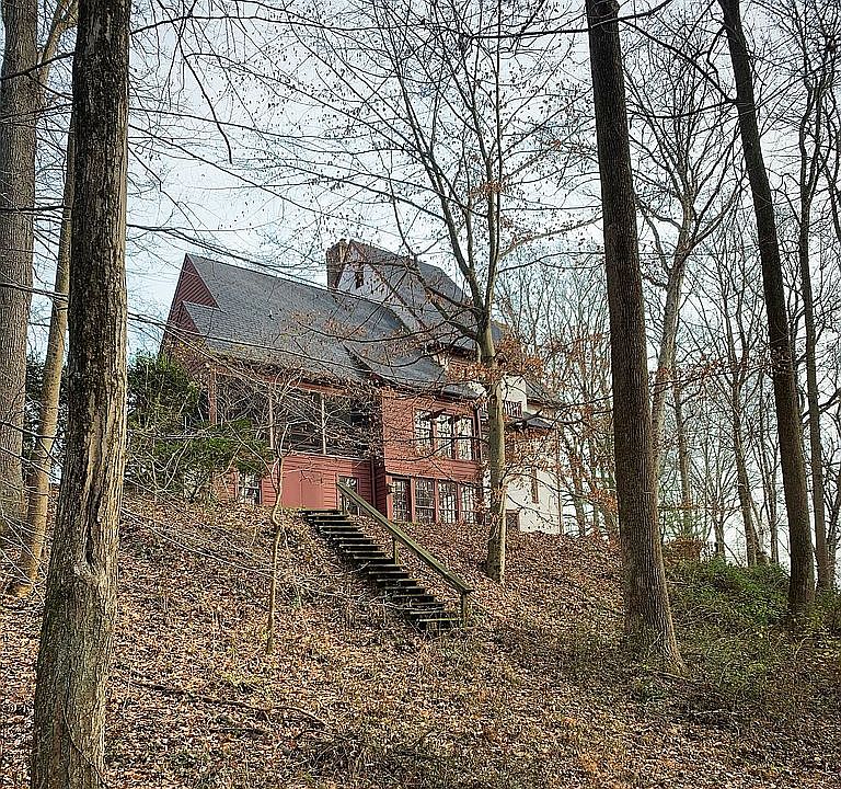 2nd image of 196 Walker Rd