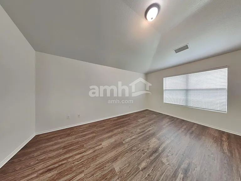 1207 Fox Glen Trl — Photo 13