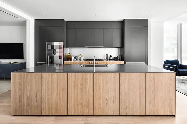 Sold by Corcoran | media 14