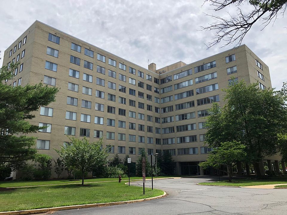 1st image of 6621 Wakefield Dr APT 208
