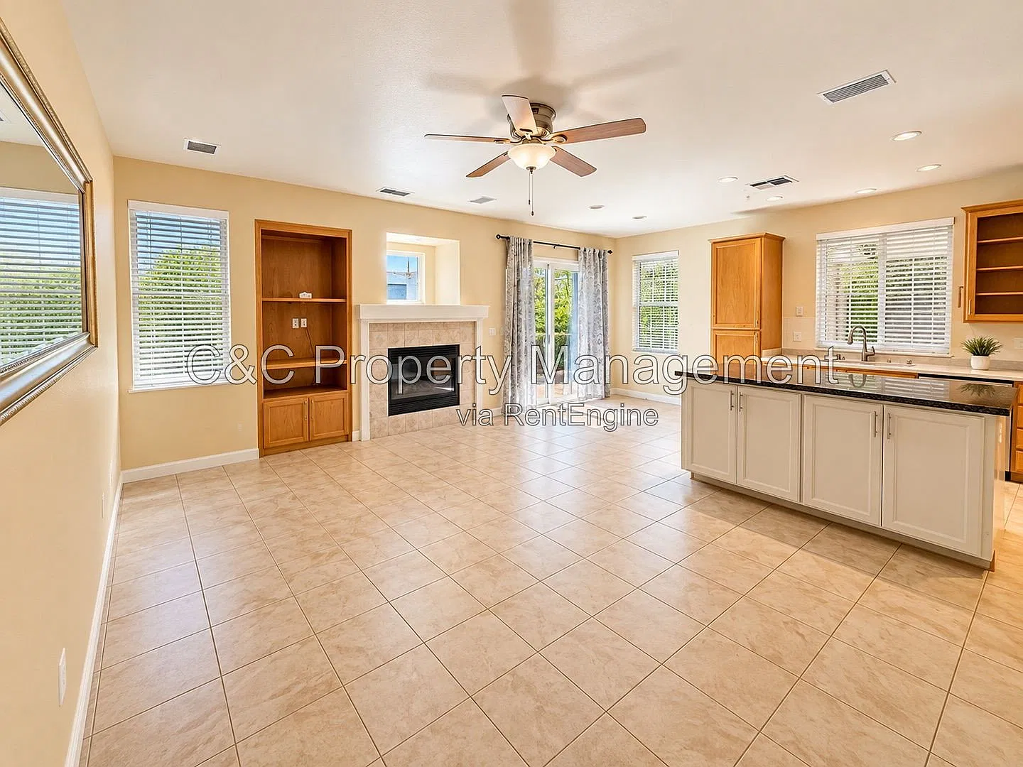 3 bed, 2.0 bath, 1850 sqft, $2,800 — Photo 3