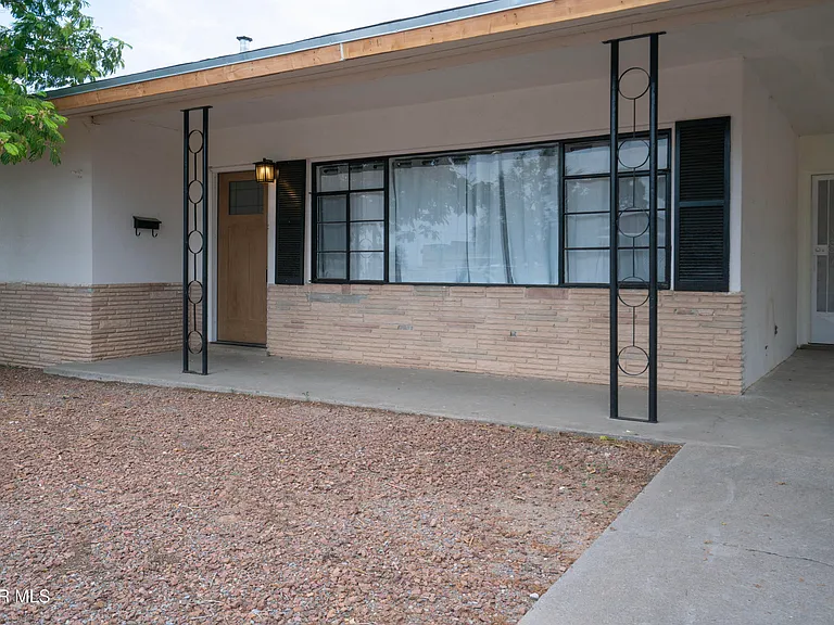 4016 Titanic Ave — Photo 3
