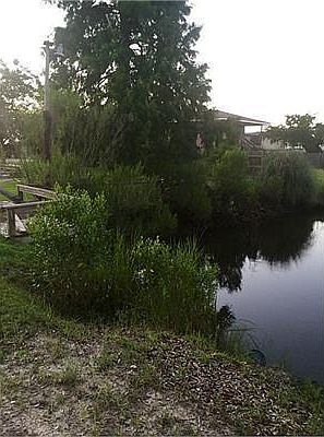 2nd image of 800 Dove Blvd