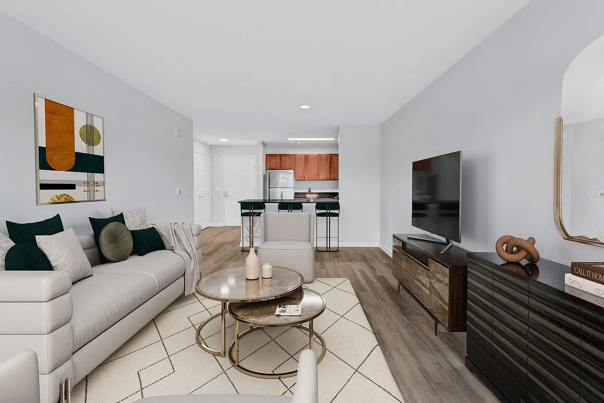 Ashbury Courts Apartments — Photo 3