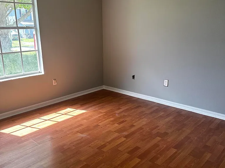 1021 SW Dubois Ave — Photo 13