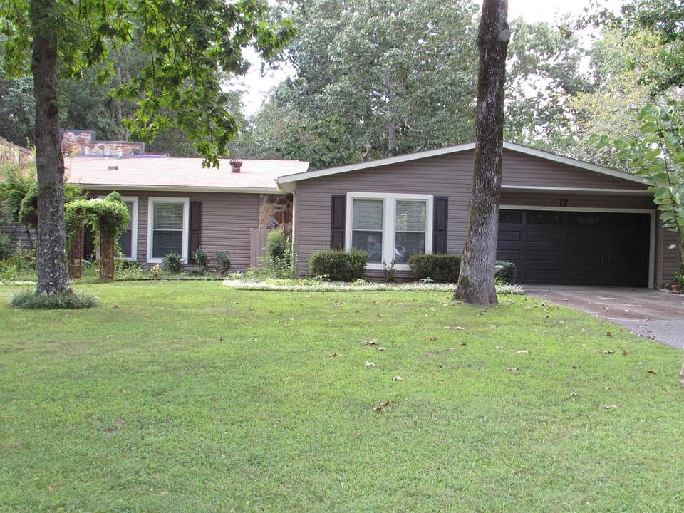 1st image of 17 Lake Forest Ln