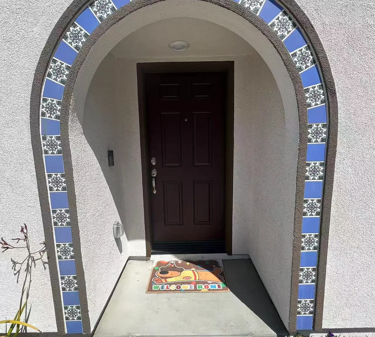 4 bed, 2026 sqft, $3,500 — Photo 1