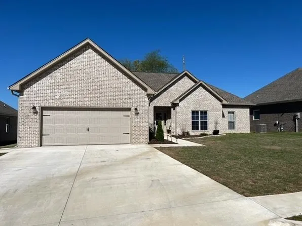 350 Rolling Brook Dr, Rogersville, AL 35652