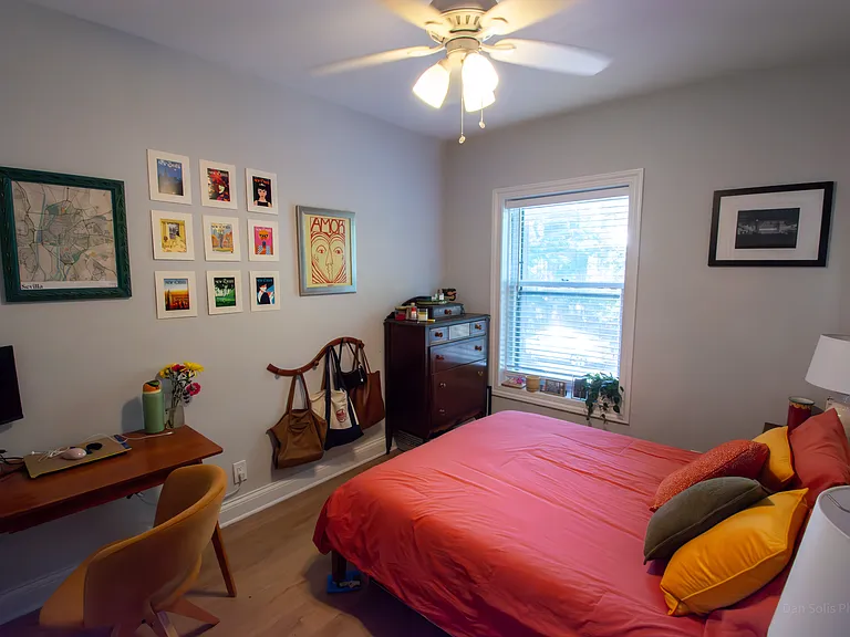 1303 W Roscoe St #2 — Photo 12