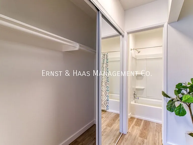 5500 Ackerfield Ave #307 — Photo 17