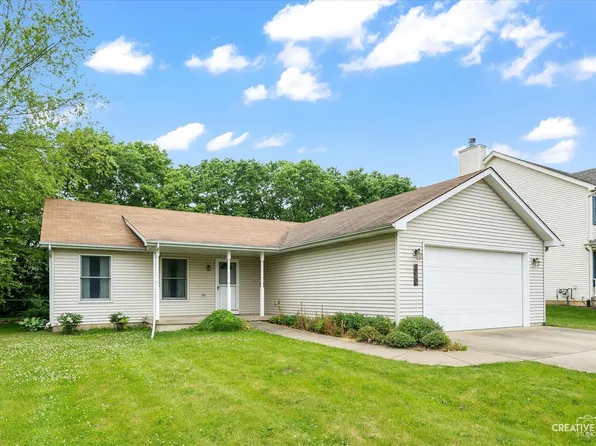 452 E Barberry Cir, Yorkville, IL 60560