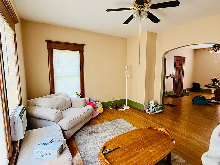 805 N Catalpa St — Photo 5