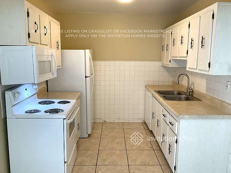 7939 SW 3rd St — Photo 6