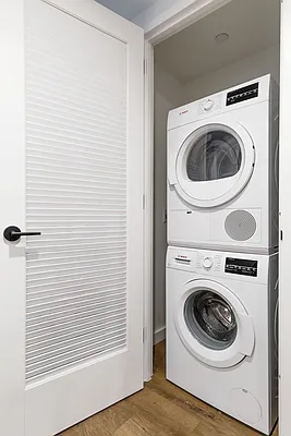 Rented by MNS | media 8