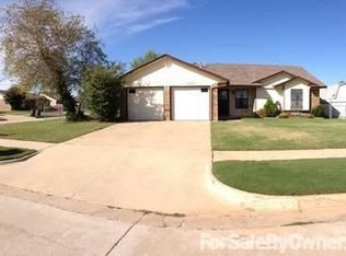 1401 SE 9th St, Moore, OK 73160