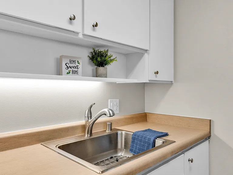 470 N Civic Dr #105 — Photo 14
