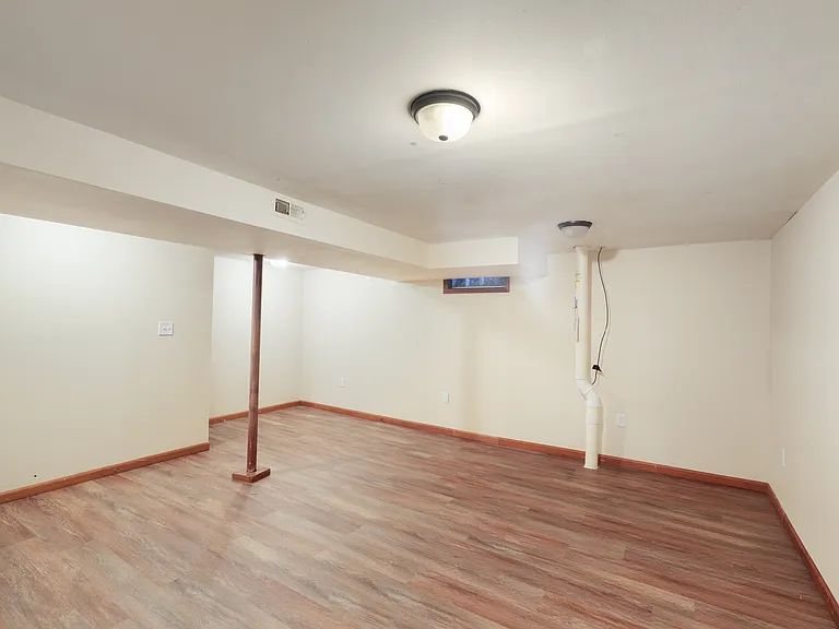 3383 Willington Dr — Photo 10