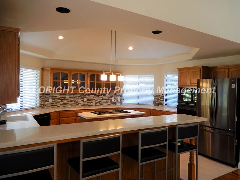 1662 La Vineda Ct — Photo 2