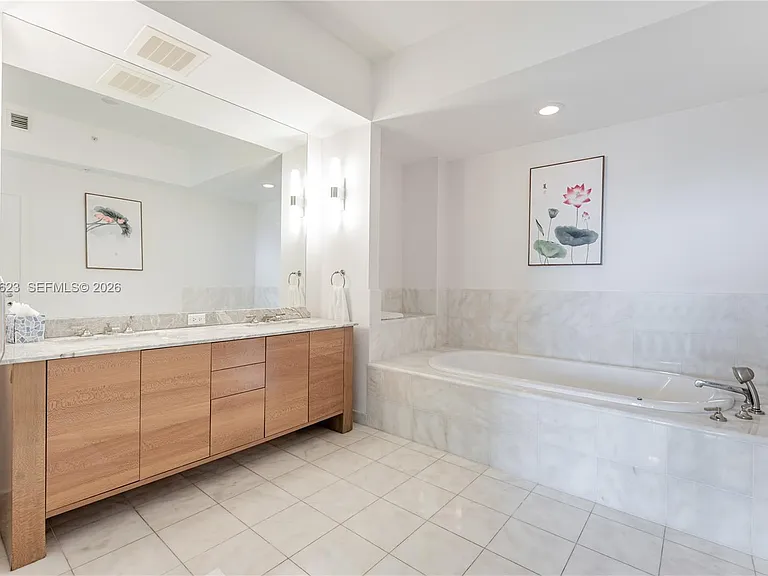 50 S Pointe Dr #701 — Photo 48