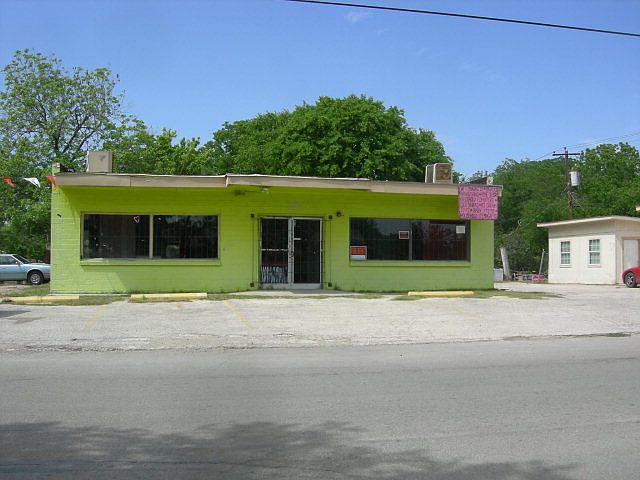 1st image of 704 San Antonio Ave